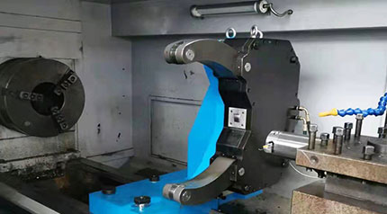 Hydraulic Center rest6