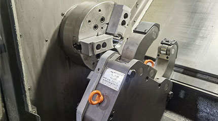 Hydraulic Center rest10